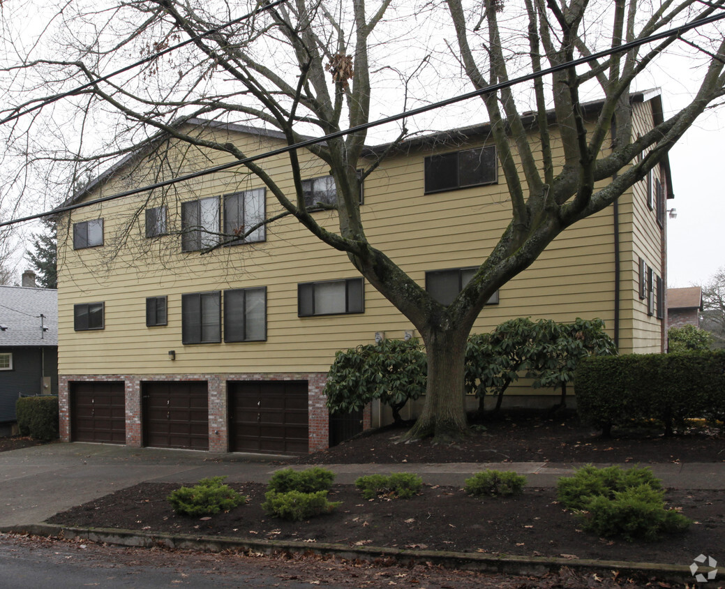 Building Photo - The Zachary Taylor