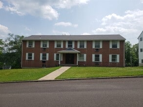 Building Photo - 15 Coventry Rd