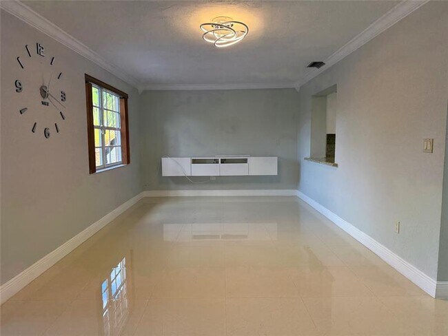 Foto del edificio - 10911 NW 18th Pl