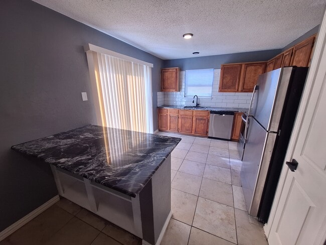 Foto del edificio - 2123 Chatham Square Ct
