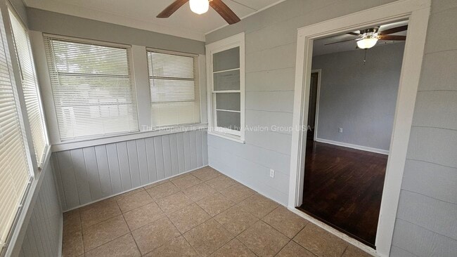 Foto del edificio - 912 Saratoga Blvd