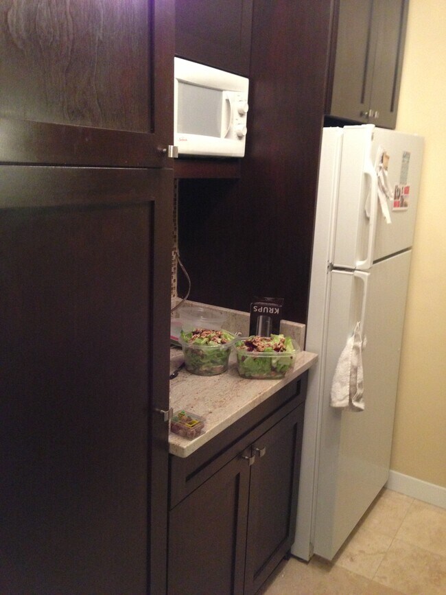 Foto del edificio - 1021 Arlington Blvd