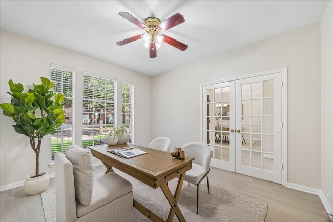 Building Photo - 1515 Brazos Gate Dr