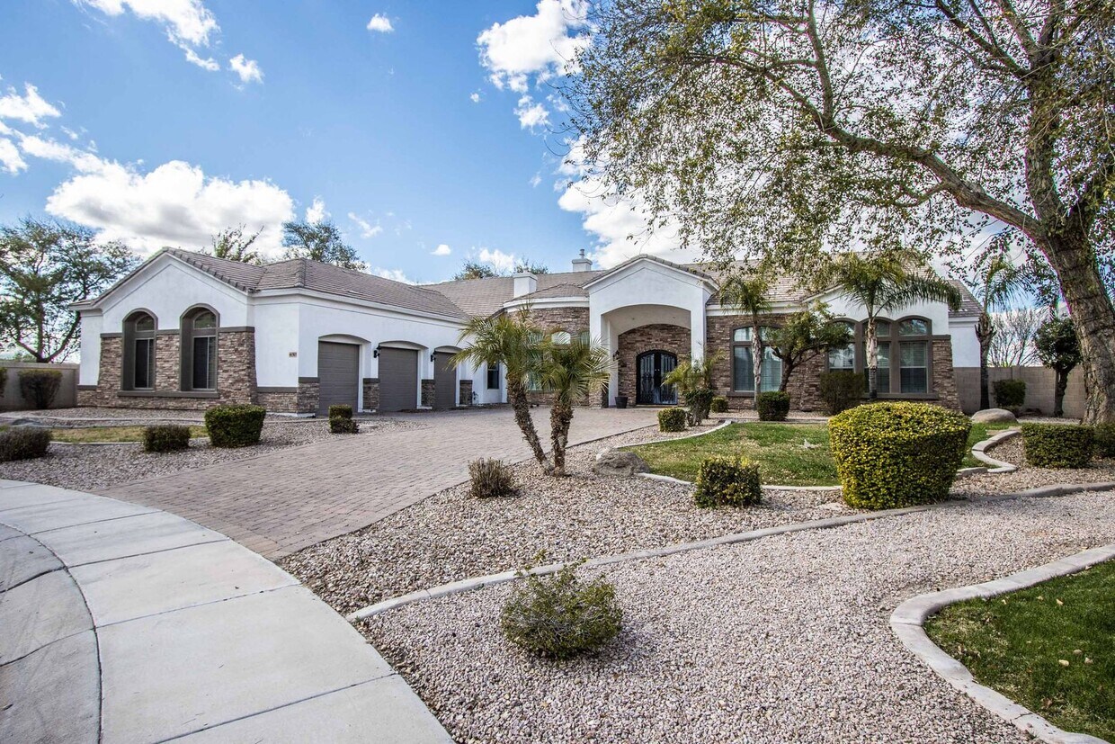 Primary Photo - Ultimate SINGLE LEVEL Family Residence!Beautiful 5BR/3.5BA Custom Home with Pool in Private Gated...