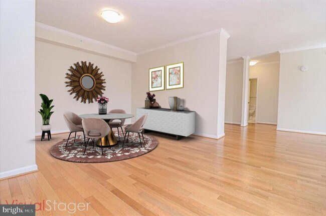 Building Photo - 15000 Pennfield Cir