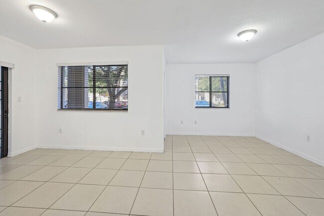 Foto del edificio - Cutler Bay Townhouse