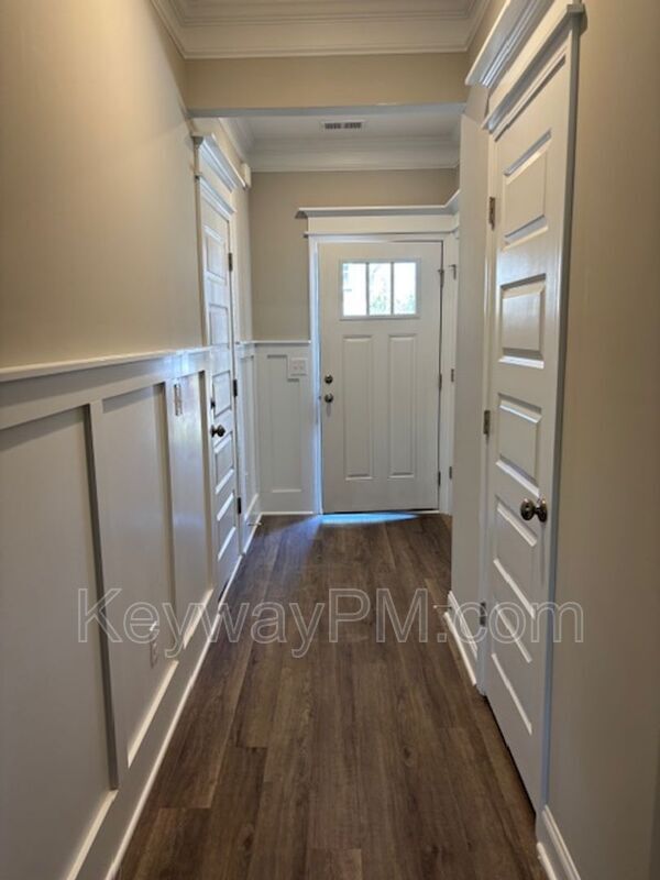 Building Photo - 2099 Denmark Ave SE