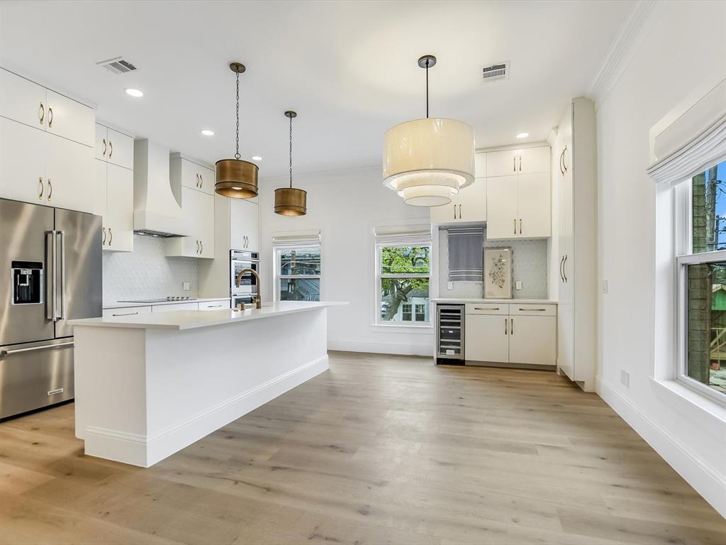 Foto principal - 1502 W 5th St