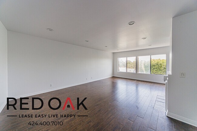 Building Photo - 3281 Sawtelle Blvd