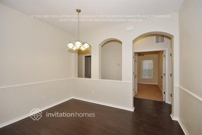 Foto del edificio - 8954 Vickroy Terrace