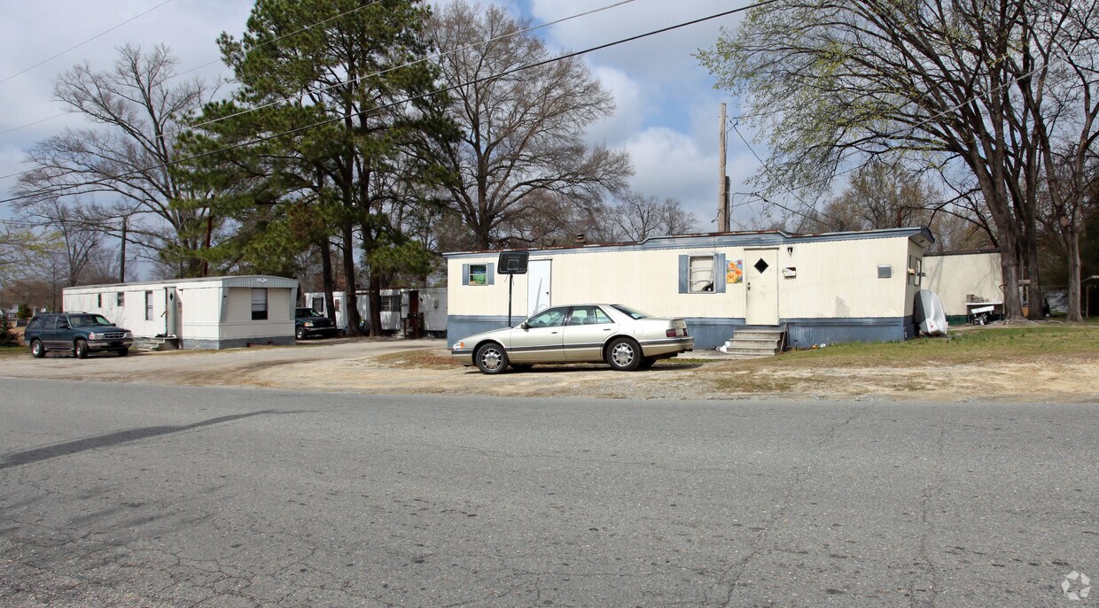 603 North St, Smithfield, NC 27577 Apartments in Smithfield, NC