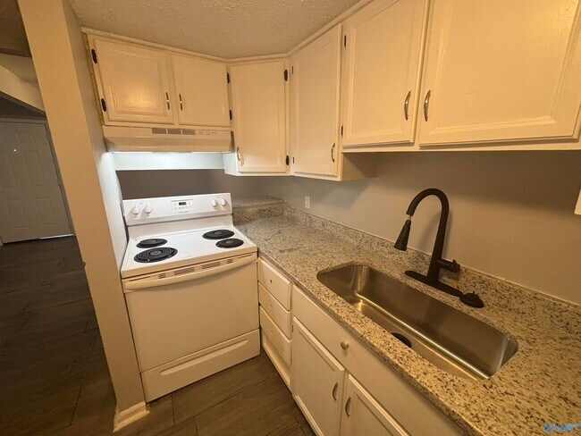 Foto del edificio - 3422 Glen Park Cir NW