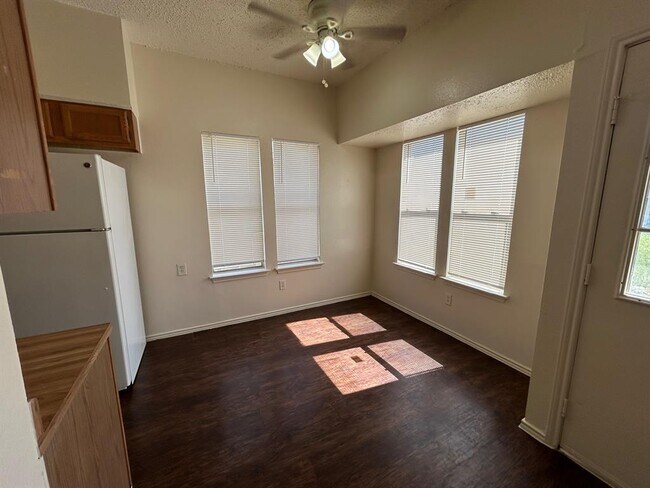 Foto del edificio - 1113 York Castle Dr