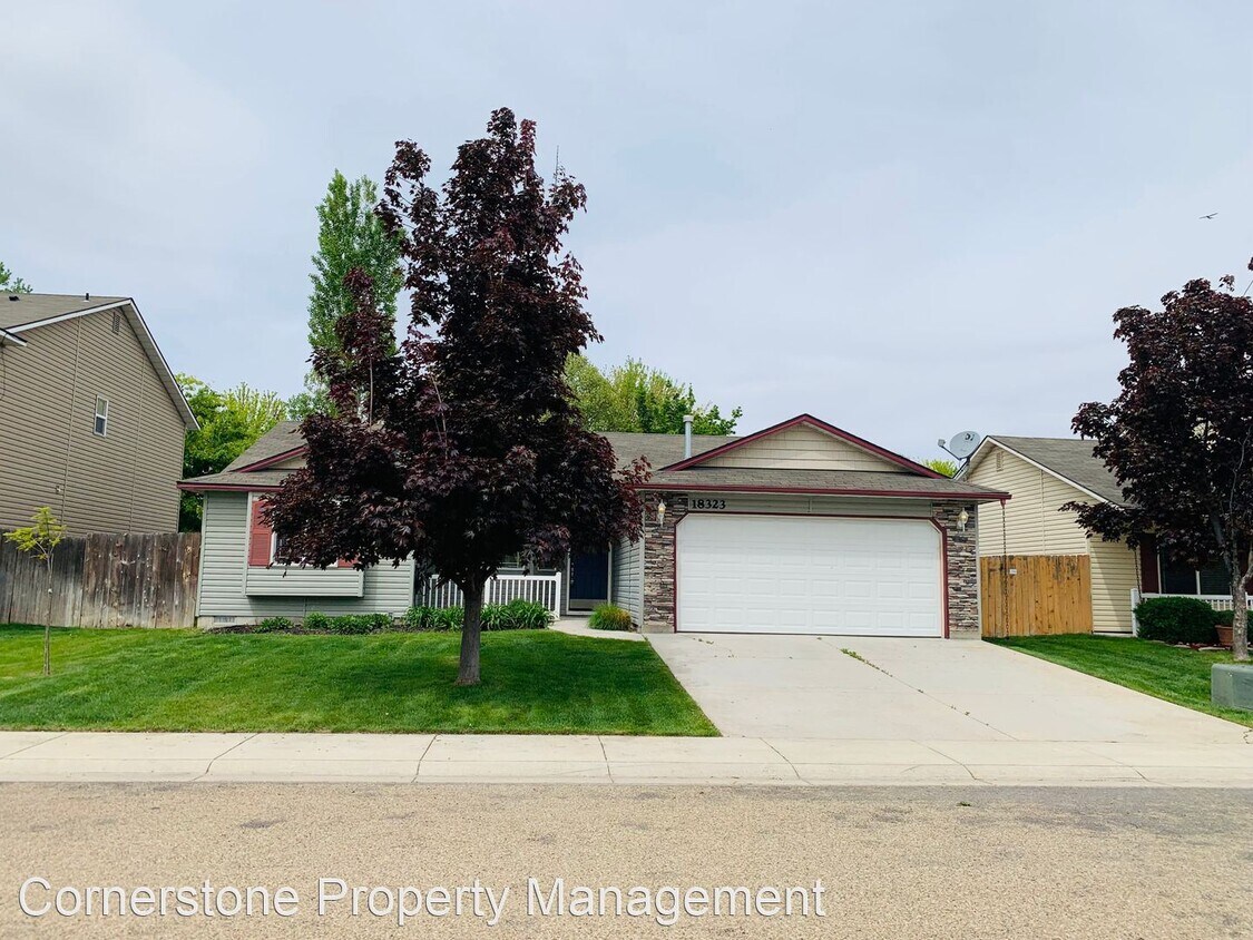 Foto principal - 3 br, 2 bath House - 18323 Admiral