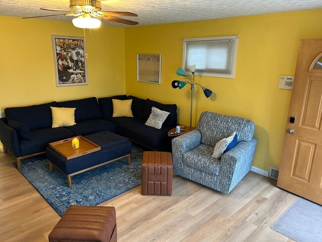 Foto del edificio - Corporate House 3BR 2 Bath