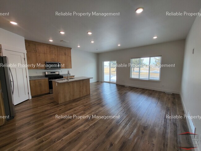 Building Photo - 347 Eliza Joy Ln