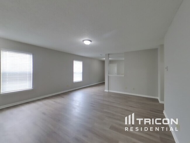 Building Photo - 1817 Blackmore Dr
