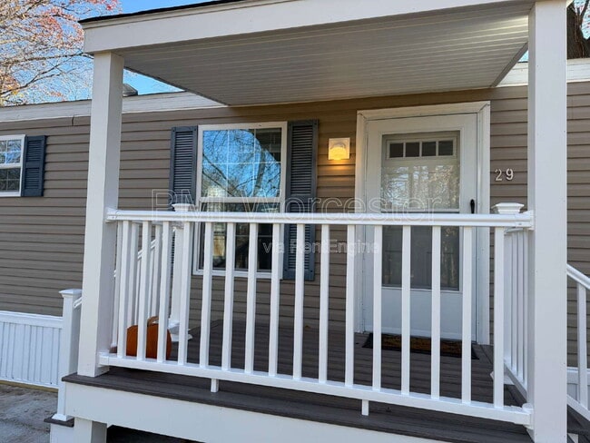 Building Photo - 29 Lachapelle St