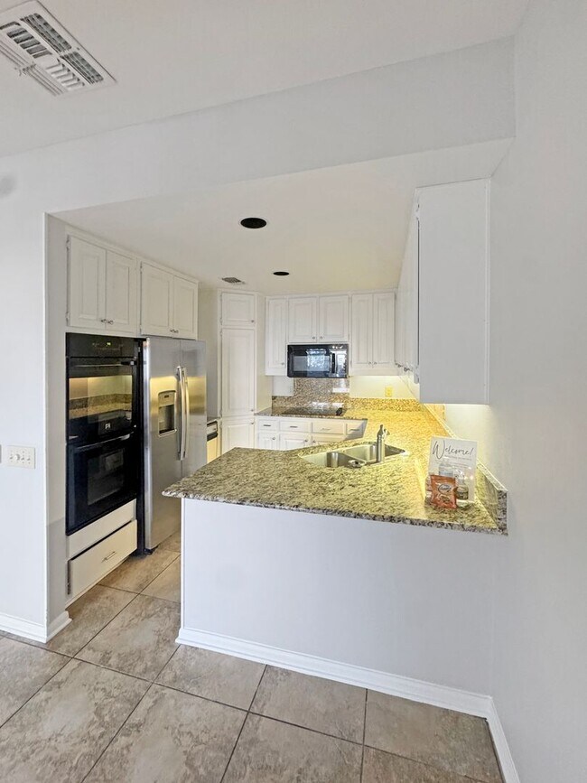 Building Photo - Alamo Heights 3 bedroom!!!