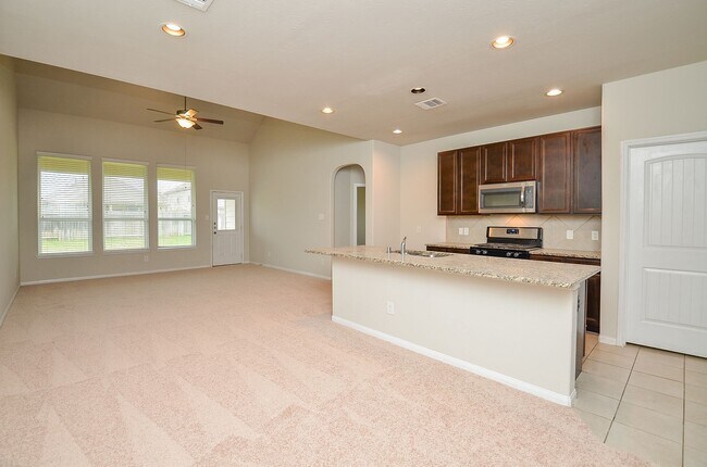 Building Photo - 4 Bedrooms 2.5 Baths House for lease in Katy, Easy access to 99, I10.