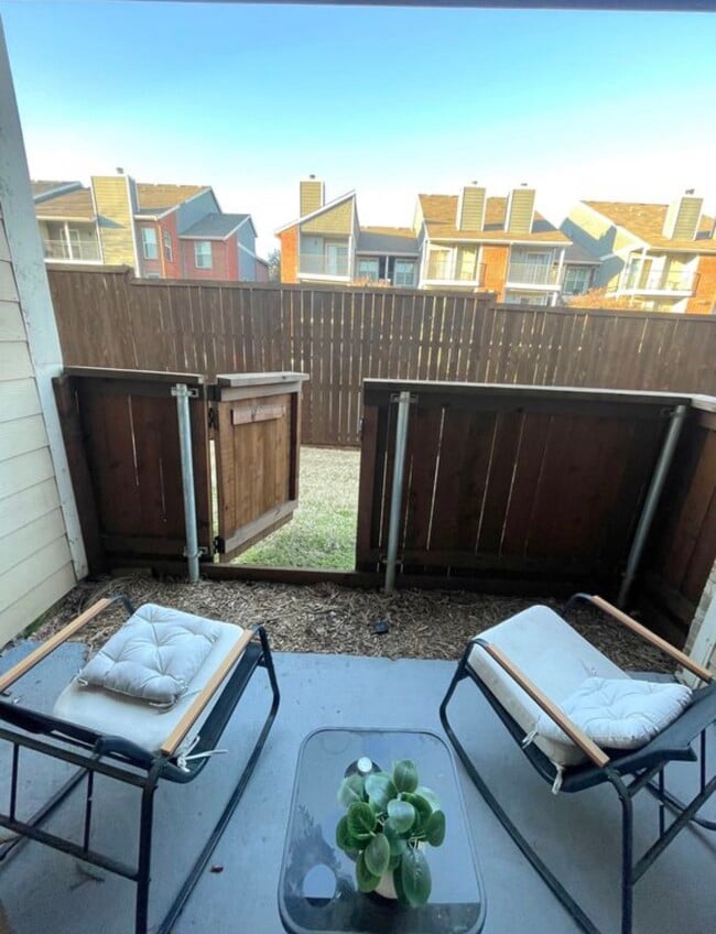 Building Photo - 4748 Old Bent Tree Ln