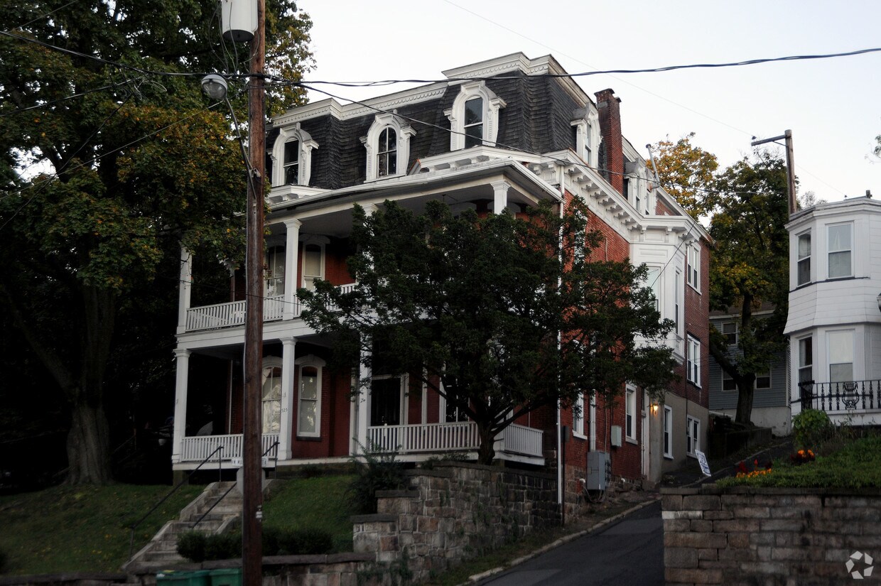 Foto del edificio - 525 Mahantongo St
