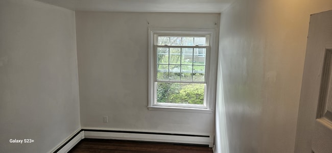 Building Photo - 3220 Albemarle Ave