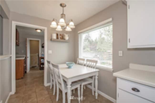 Building Photo - 3 bed/2 ba House in University Place