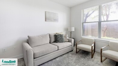 Building Photo - 7373 Valley View Ln