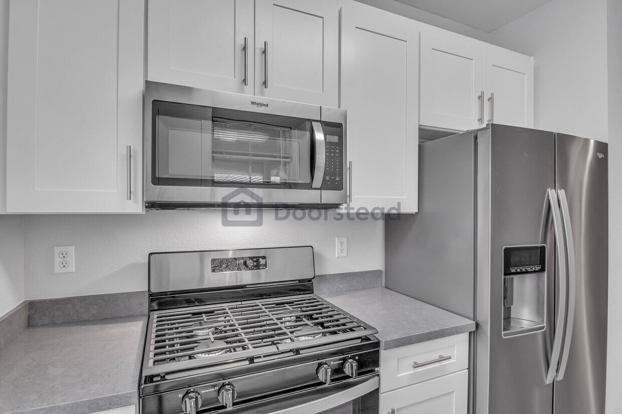 Primary Photo - 1393 Auzerais Ave