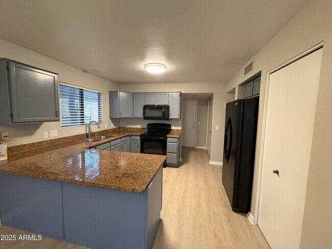 Building Photo - 11533 W Citrus Grove Way