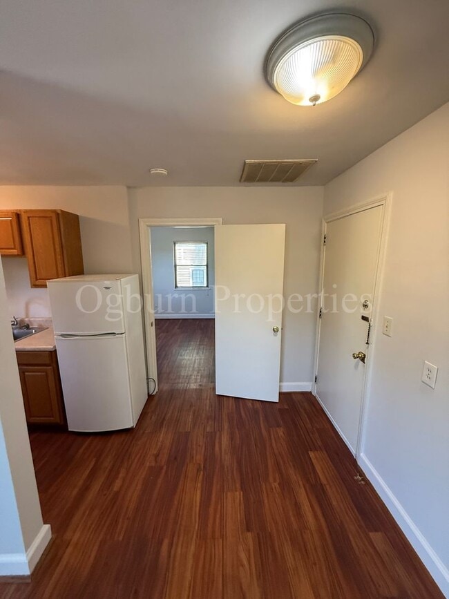 Building Photo - 605010 - PILOT VIEW/CAROLINA AVENUE