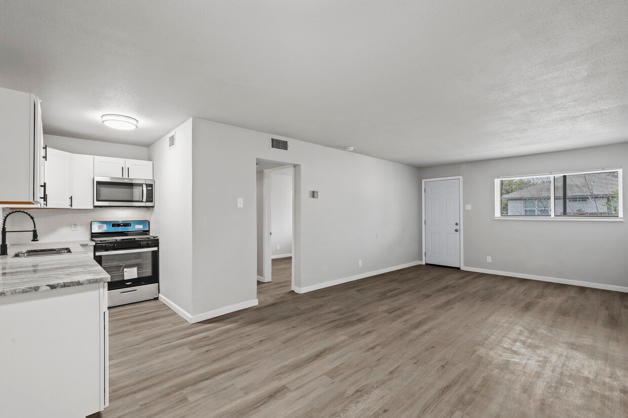 Primary Photo - The Carroll Ann Apartments