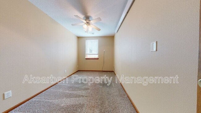 Building Photo - 2776 33rd Ave