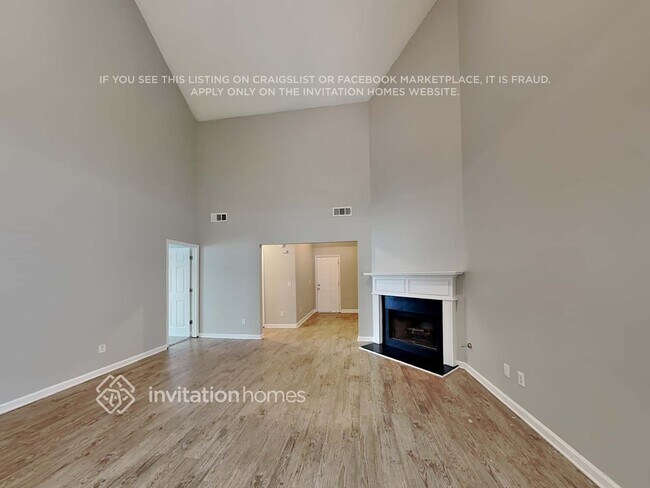 Building Photo - 2530 Thunder Basin Way