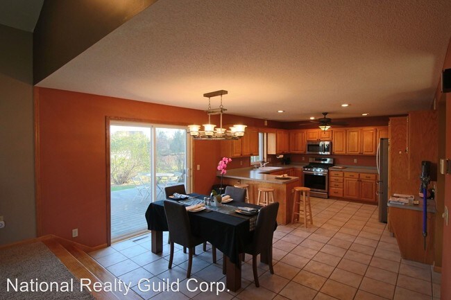 Building Photo - 5 br, 4 bath House - 13311 Hynes Road