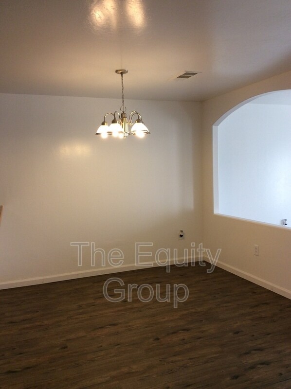 Foto del edificio - 437 N Park St