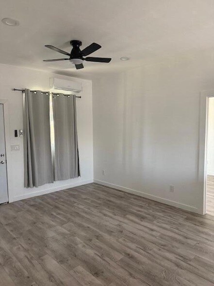 Foto del edificio - 33495 Cathedral Canyon Dr