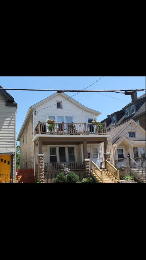 Primary Photo - 1732 N Humboldt Ave