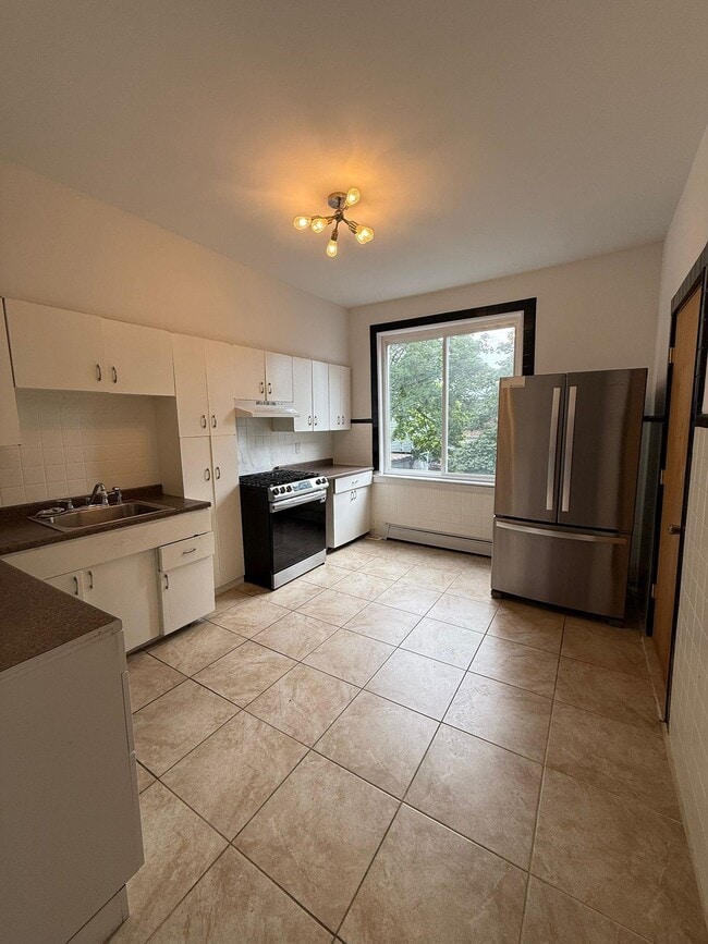 Building Photo - 163 BIDWELL Ave