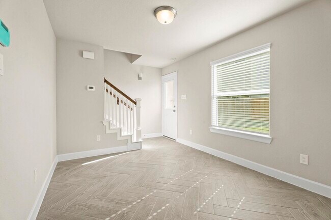 Building Photo - 3206 La Rambla Dr