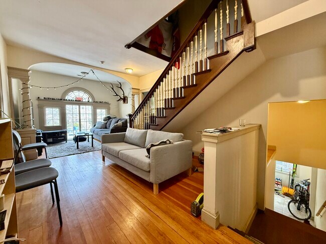 Foto del edificio - 58 Englewood Ave