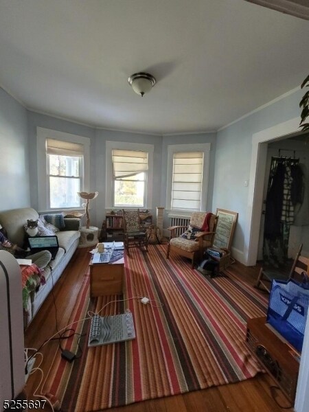 Foto del edificio - 421 Valley Rd