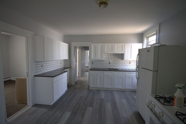 29 White Street LLC - 29 White Street LLC Apartment