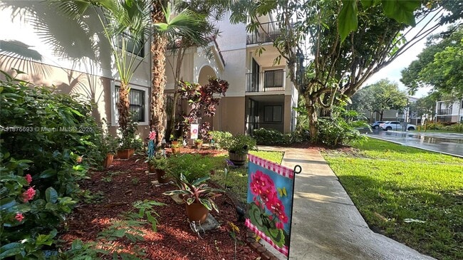 Building Photo - 10111 W Sunrise Blvd