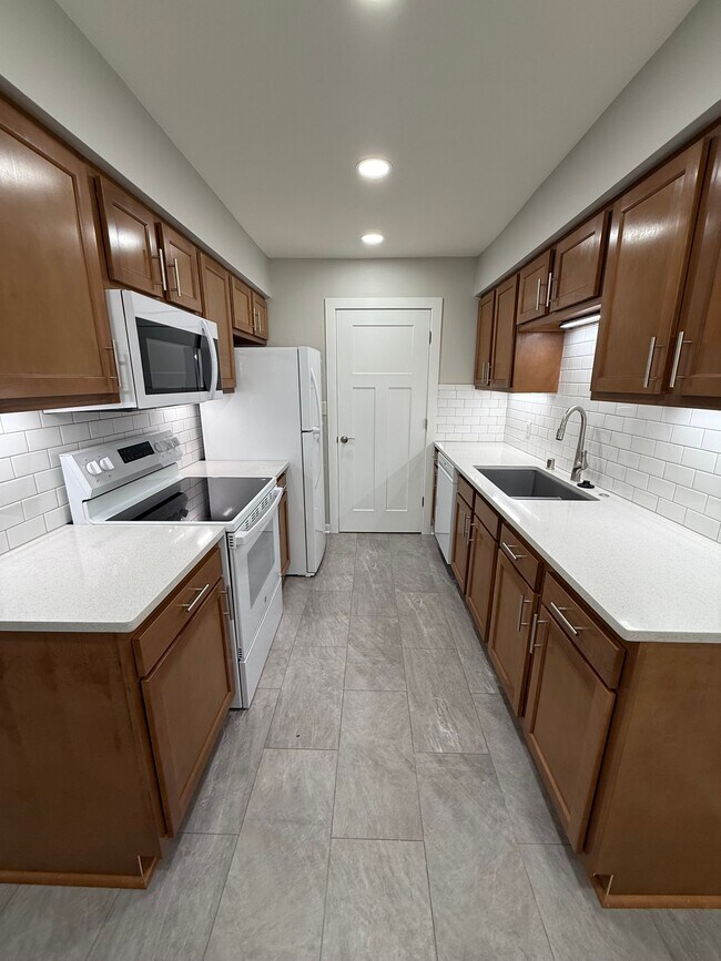 Foto del edificio - Hunter's Ridge Apartments
