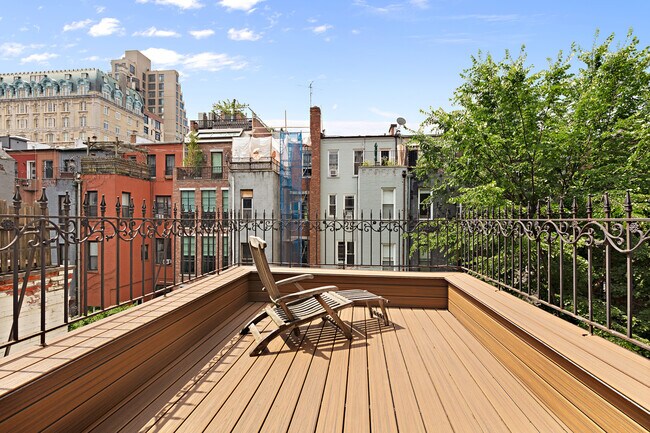 Foto del edificio - 24 W 90th St