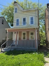 Building Photo - 319 Rutherford Ave