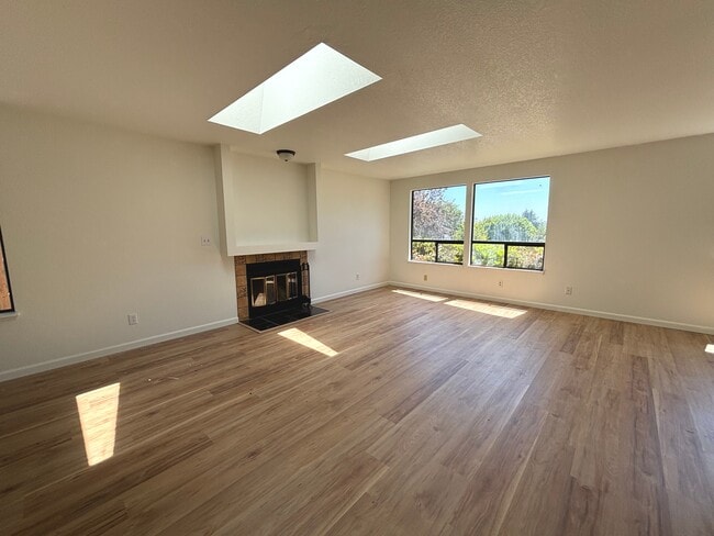 Building Photo - 2632 Cascade Trail