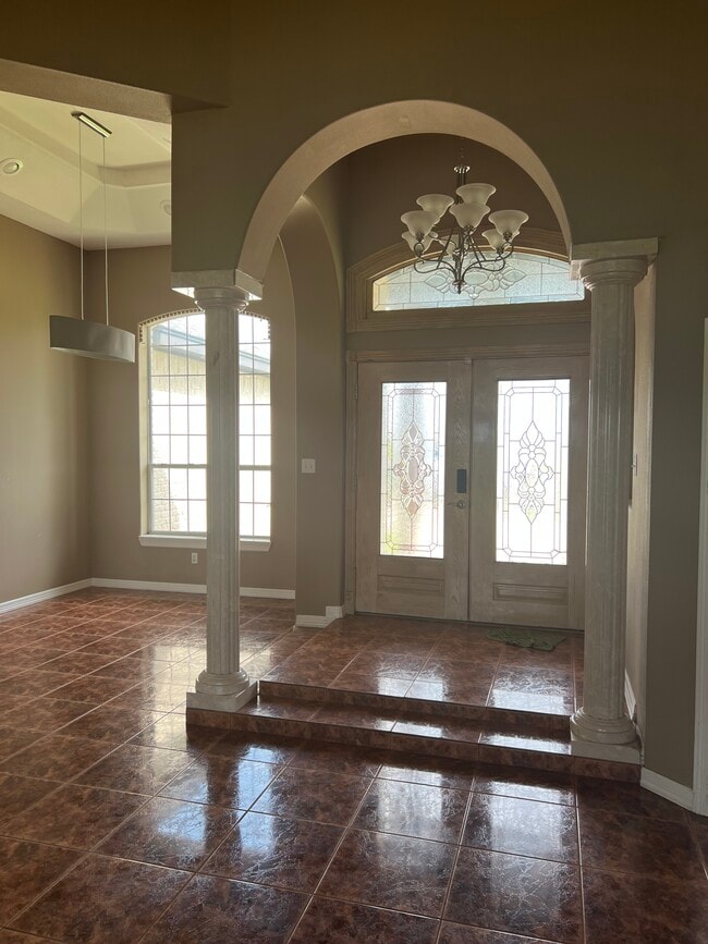 Foto del edificio - 420 W Palm Dr